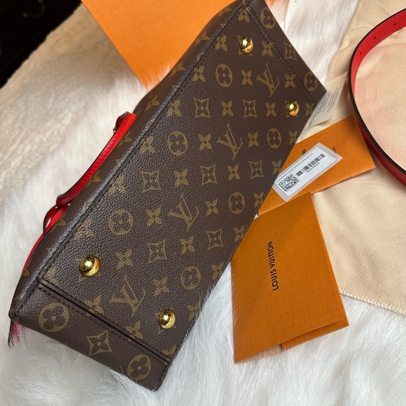 ❤️SOLD IN M❤️Authentic Brand new LOUIS VUITTON Monogram Flower Tote Coquelic 👜 - Picture 14 of 16